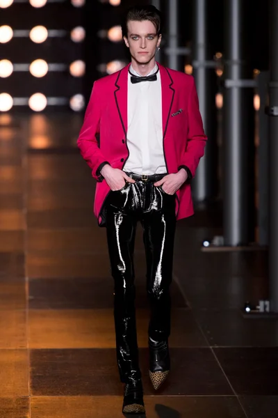 Look 42